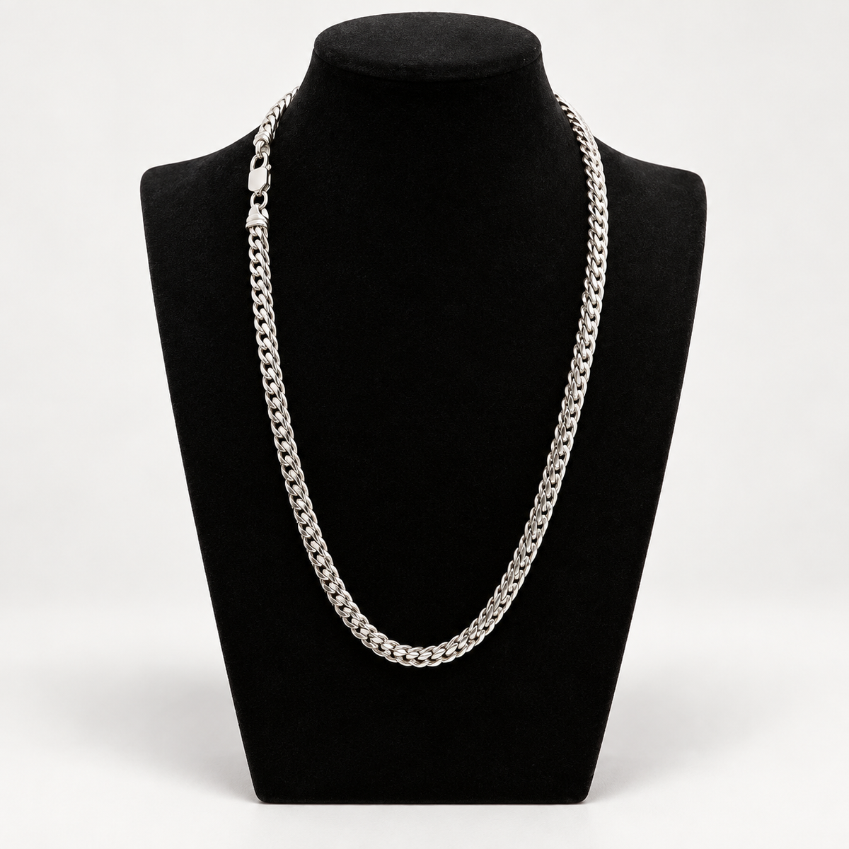 Elegant halsband med Franco silverglans