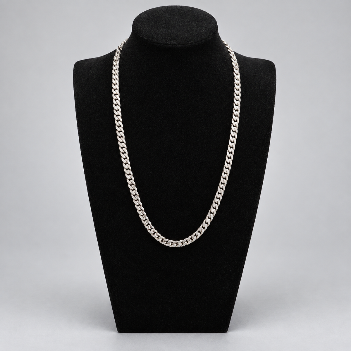 Halsband med pansarlänk