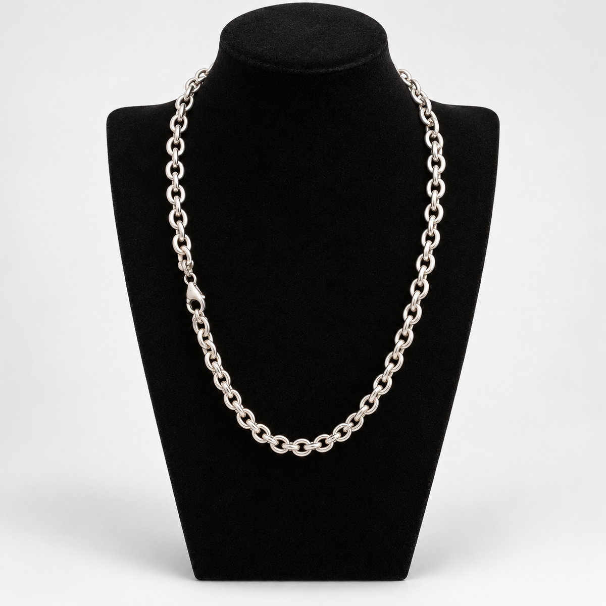 Halsband med kraftig rund ankarlänk