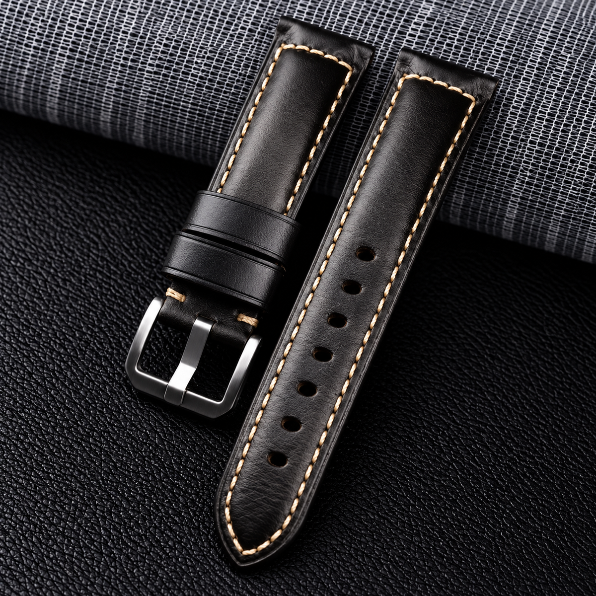 Äkta klockarmband i kalvskinn
 Ljusbrunt. Mörkbrunt. Svart